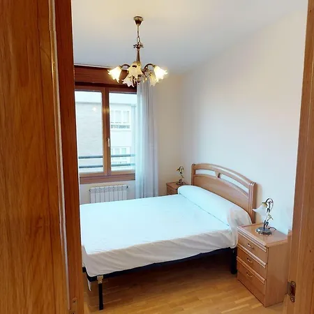 Sleeping -- -- License Vut 786 -- Two Bedrooms With One Private Bathroom -- No Kitchen דירה גיחון