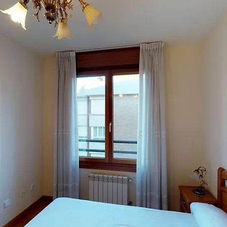 Sleeping -- -- License Vut 786 -- Two Bedrooms With One Private Bathroom -- No Kitchen * גיחון